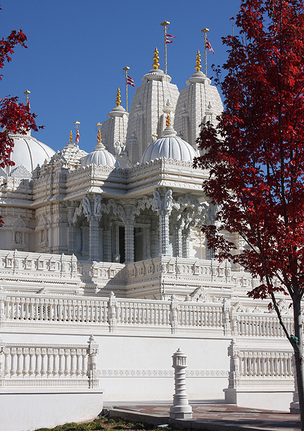 Shri Swaminarayan Mandir in Lilburn, GA