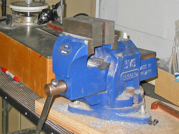 Foldforming Vise