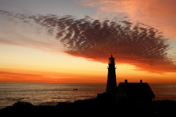 DSC09959.jpg.... SKY OF HEAVEN thanks to Knox O ... sunset at portland head light maine