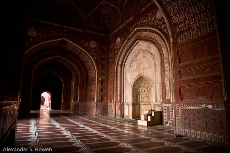 Masjid of Taj Mahal
