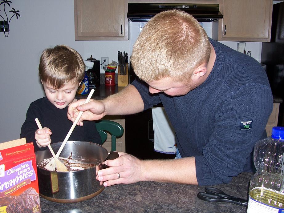 Baking w Dad (15).JPG