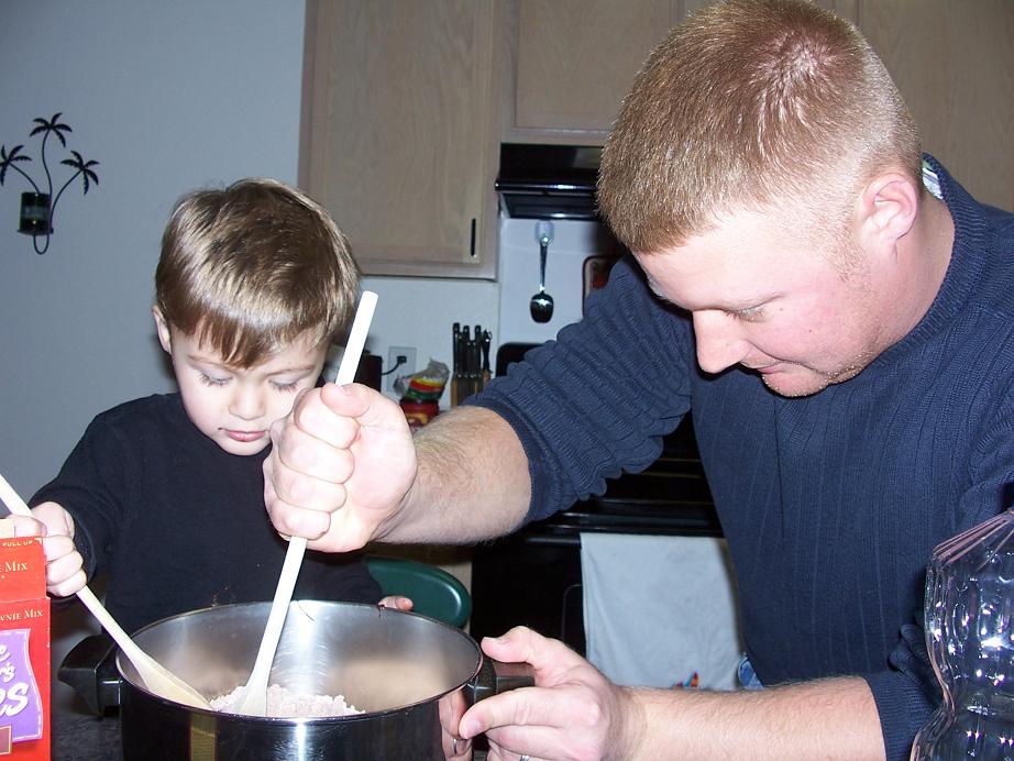 Baking w Dad (9).JPG