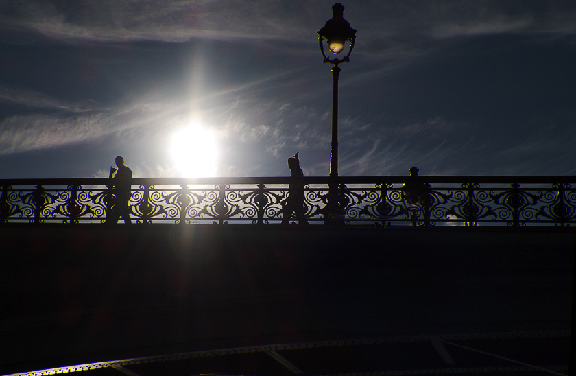 A bridge over the Seine 