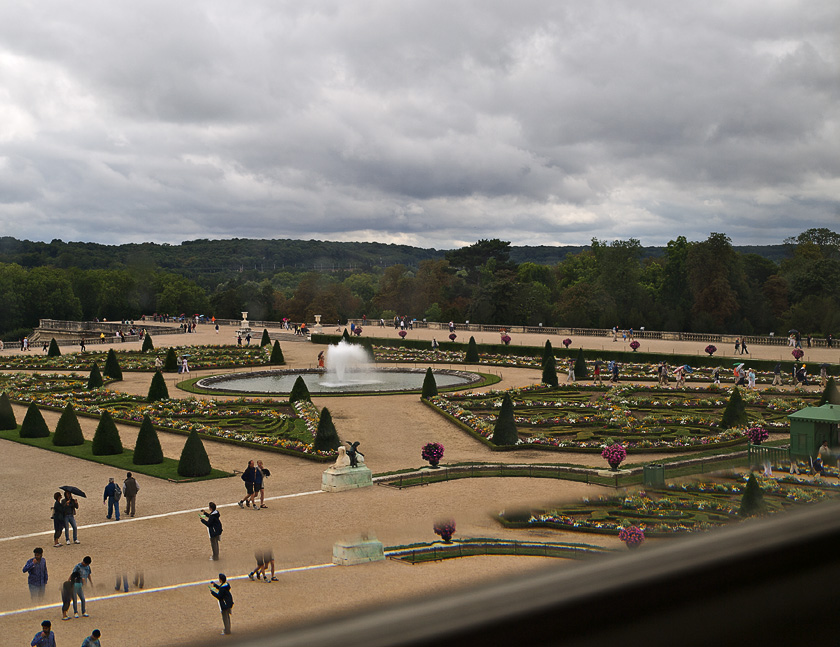 Gardens - ghosts of Versailles :)