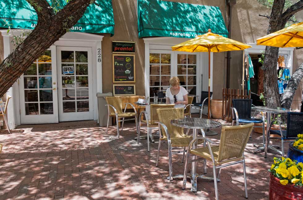 Outdoor cafe, Santa Fe