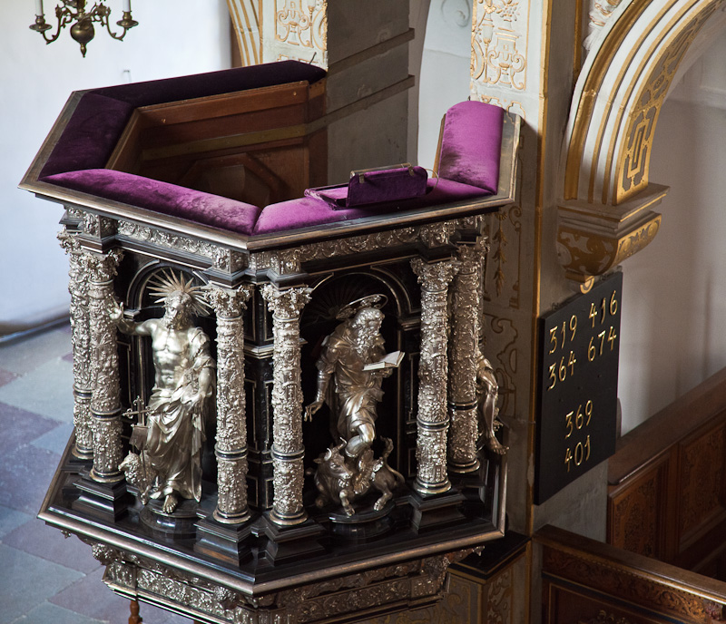 Now thats a pulpit