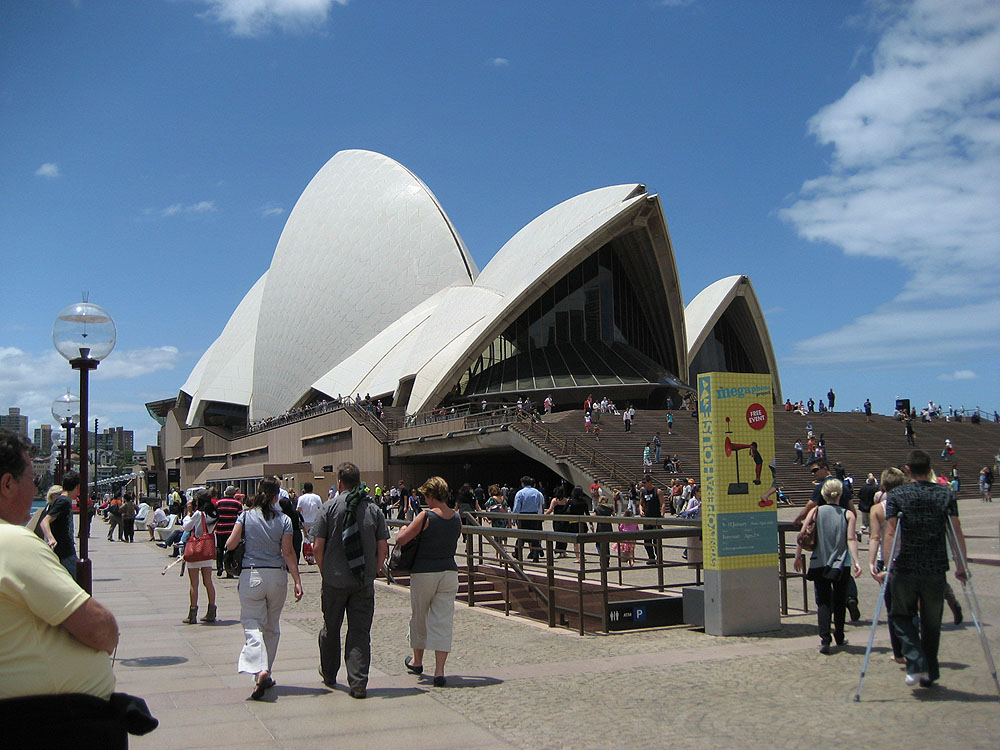 opera crowds