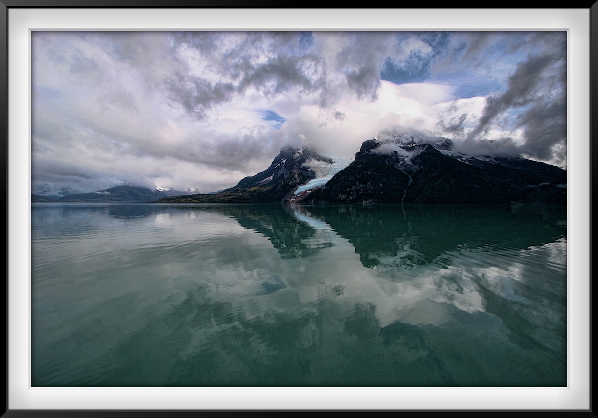 Patagonia: Serrano Glacier and Sky