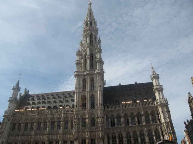 FLECHE DE LHOTEL DE VILLE