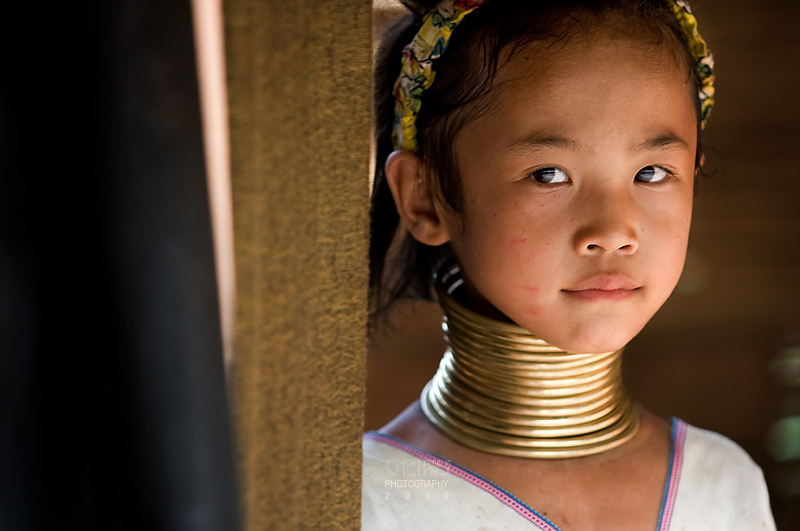 Padong long neck girl