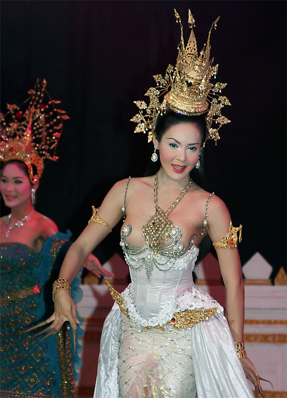 The Ladyboys of Bangkok (Sep 05)