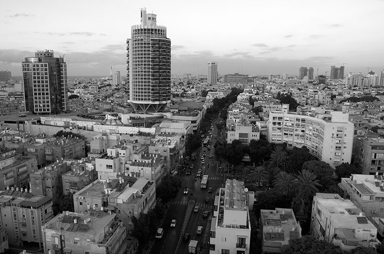 The city of contrast