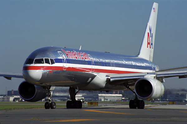 AMERICAN BOEING 757 200 JFK RF 1629 7.jpg