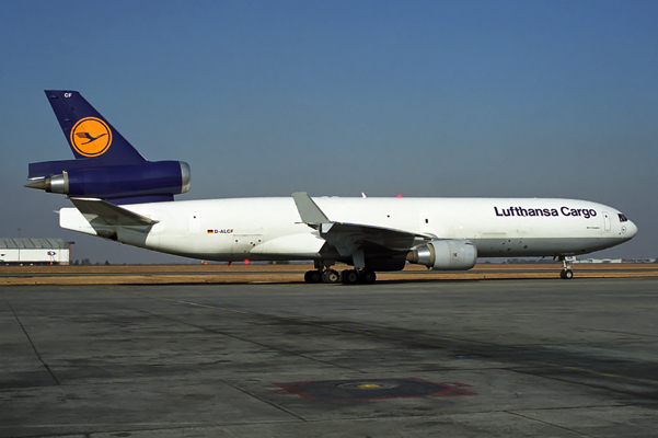 LUFTHANSA CARGO MD11F JNB RF 1569 24.jpg