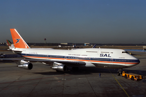 SOUTH AFRICAN BOEING 747 300 FRA RF 445 19.jpg