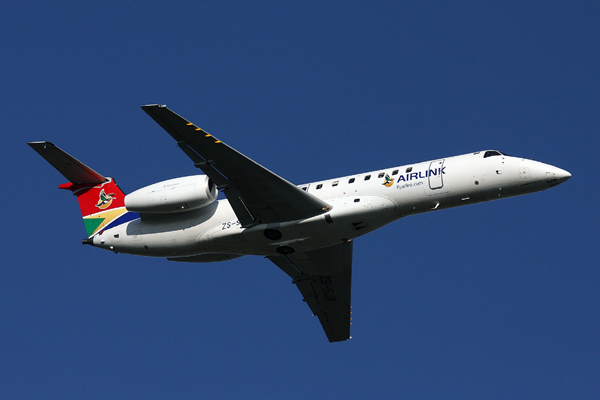 AIRLINK EMBRAER 135 JNB RF IMG_0495.jpg