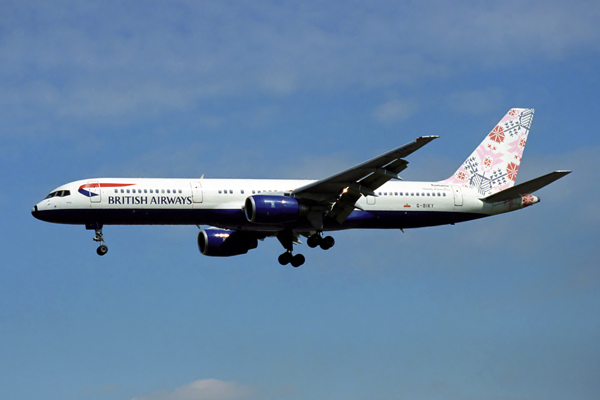 BRITISH AIRWAYS BOEING 757 200 LHR RF 1288 4.jpg