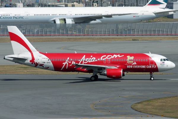 AIR ASIA AIRBUS A320 HKG RF IMG_4633.jpg