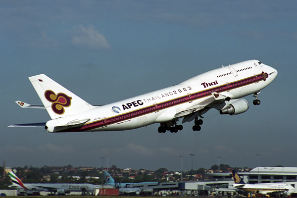 THAI BOEING 747 400 SYD RF 1788 32.jpg