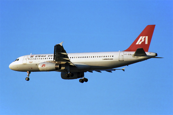 INDIAN AIRLINES AIRBUS A320 DXB RF 1224 34.jpg