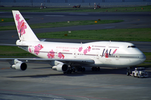 JAPAN AIRLINES BOEING 747 400D HND RF 1018 23.jpg