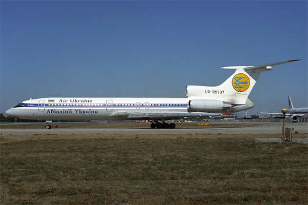 AIR UKRAINE TUPOLEV TU154 BJS RF 1416 29.jpg