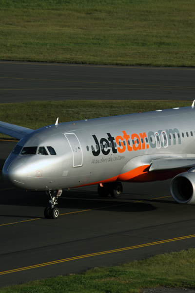 JETSTAR AIRBUS A320 SYD RF IMG_9709.jpg