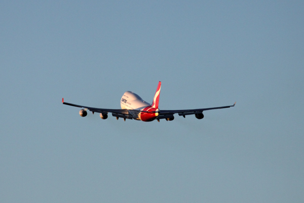 QANTAS BOEING 747 400 SYD RF IMG_9961.jpg