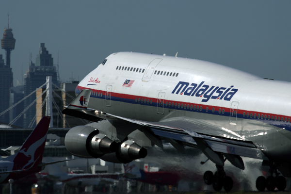 MALAYSIA BOEING 747 400 SYD RF IMG_0109.jpg