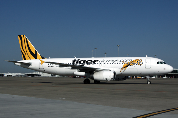 TIGER AIRWAYS AIRBUS A320 BNE RF IMG_7255.jpg