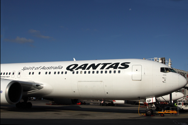 QANTAS BOEING 767 300 SYD RF IMG_7121.jpg