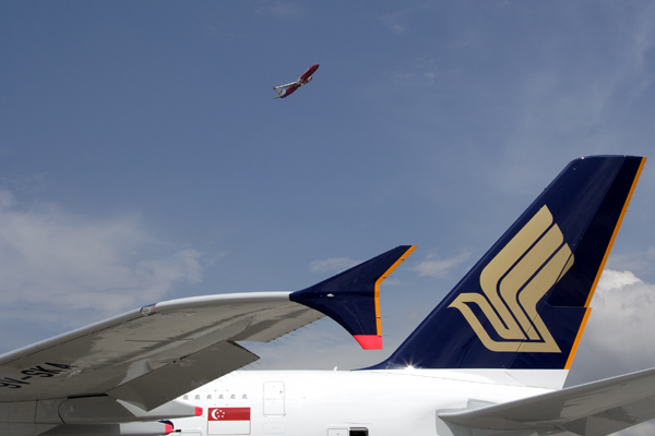SINGAPORE AIRLINES AIRBUS A380 SYD RF IMG_4476.jpg