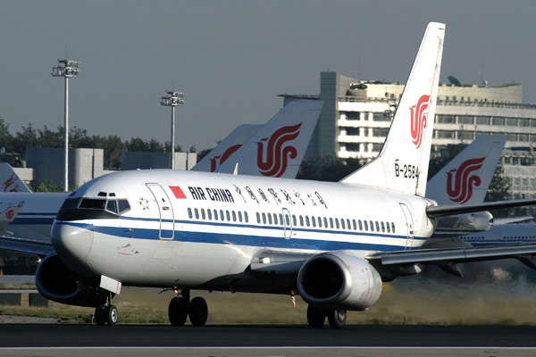 AIR CHINA BOEING 737 300 BJS RF IMG_4387.jpg