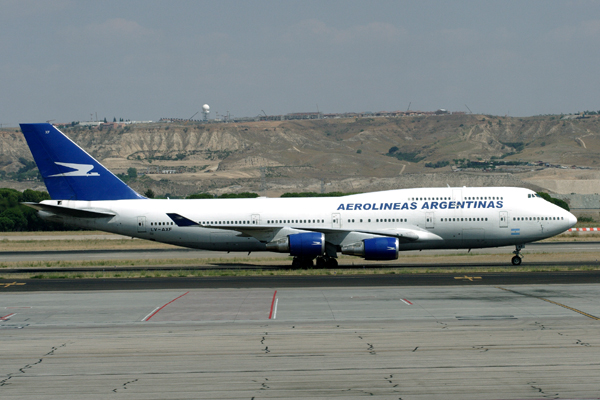 AEROLINEAS ARGENTINAS BOEING 747 400 MAD RF IMG_2482.jpg