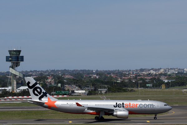 JETSTAR AIRBUS A330 200 SYD RF IMG_4622.jpg