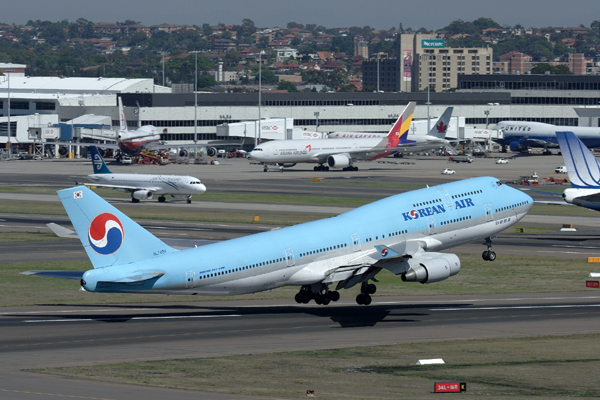 KOREAN AIR BOEING 747 400 SYD RF IMG_5136.jpg