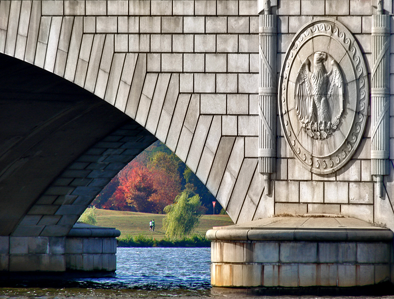8th: A Glimpse of Autumn