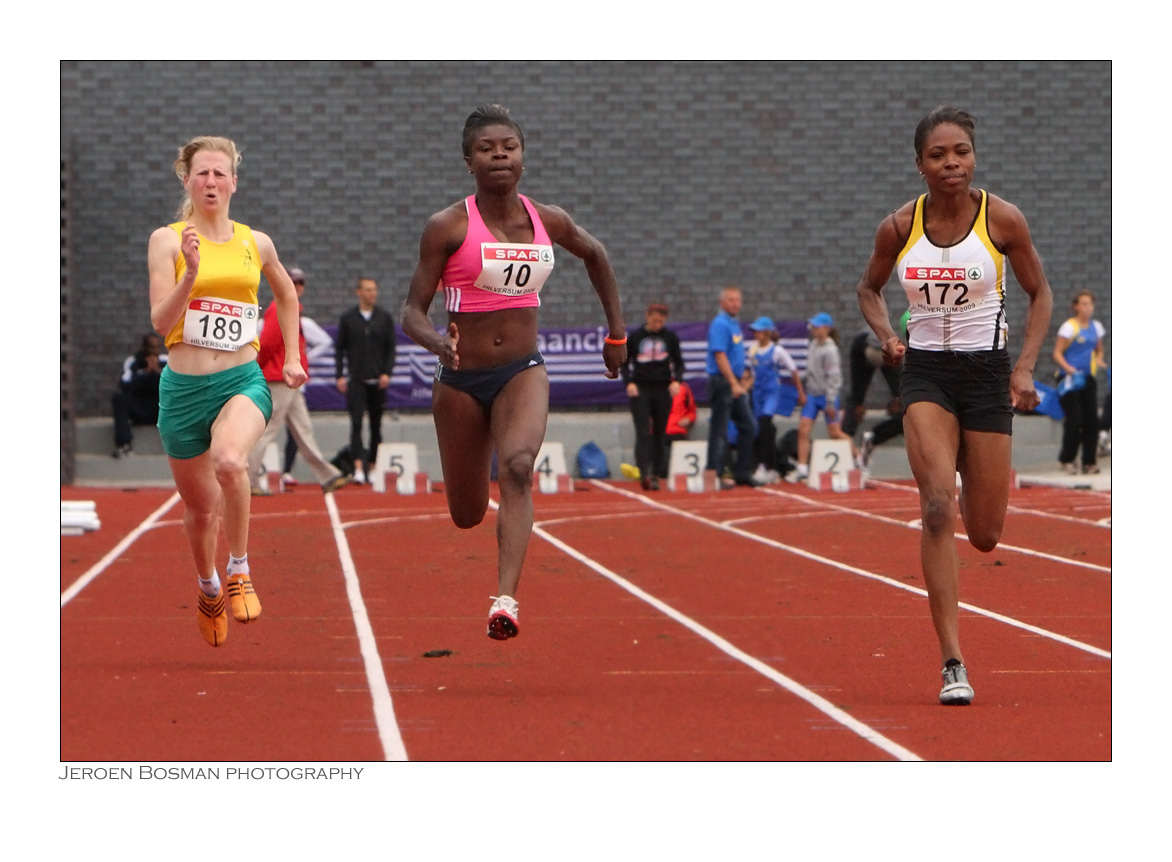Ingrid Wijntjens (l.), Shimada Bajon (m.) & Kadene Vassell (r.)