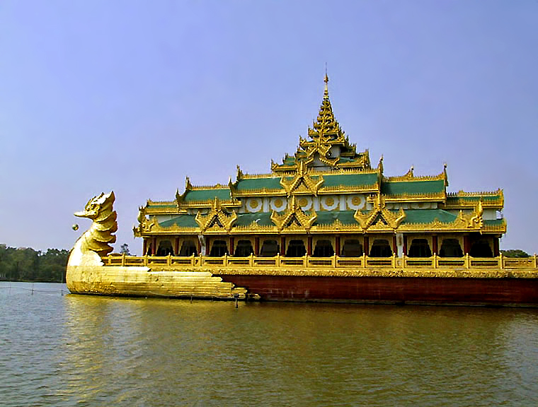 Floating restaurant on Lake Kan Daw Gyi