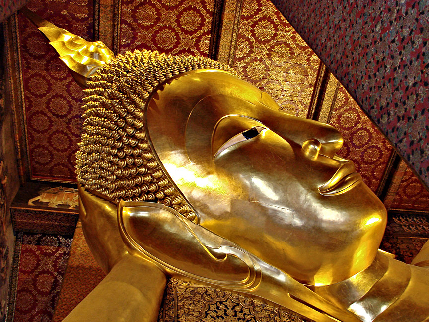 Image of the Reclining Buddha, close up