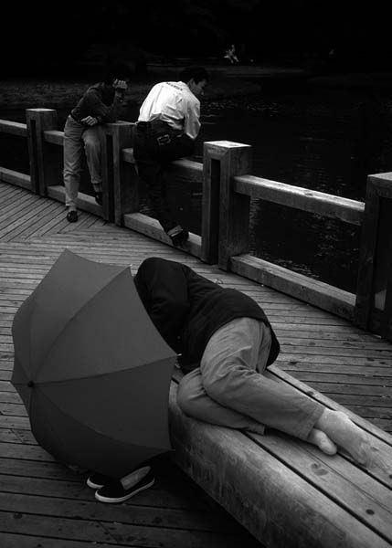 umbrella bench.jpg