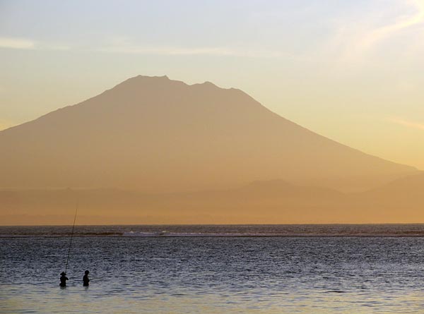 agung dawn.jpg