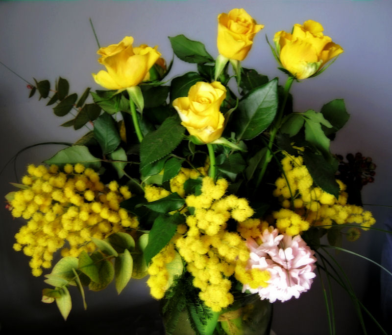 I received a yellow bouquet this morning