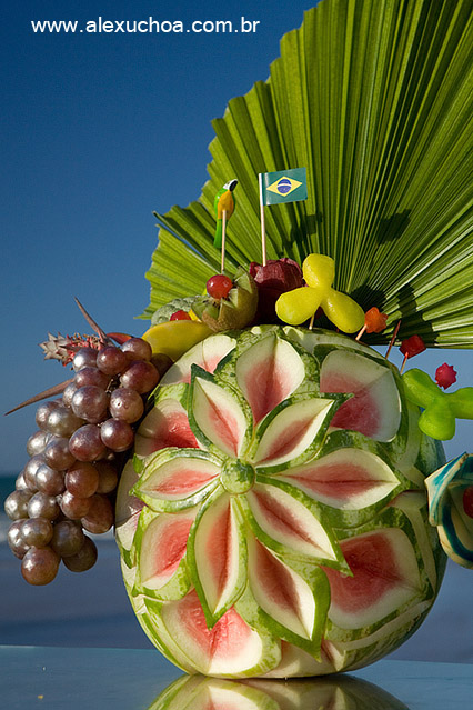 Escultura feita na prpria fruta 8752.jpg