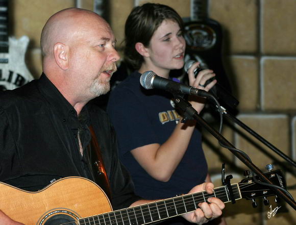 IMG_3187 Willie and Tamara Sept 30