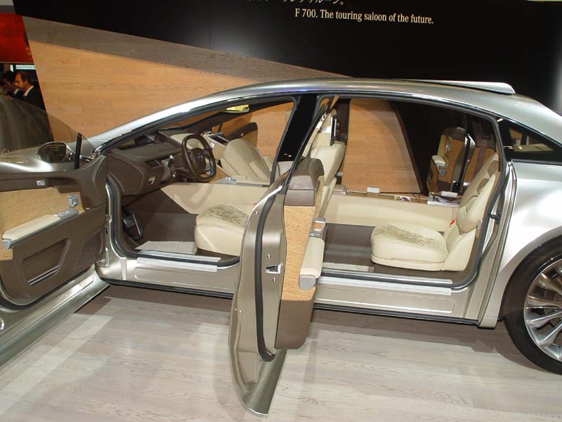 Mercedes Benz F700