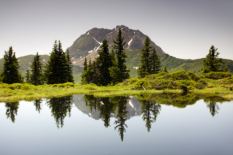 Spiessngel trek:  Mountain Lake with Reflection
