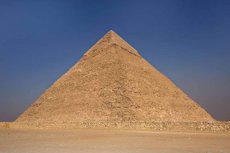 Giza: Pyramid of Khafre