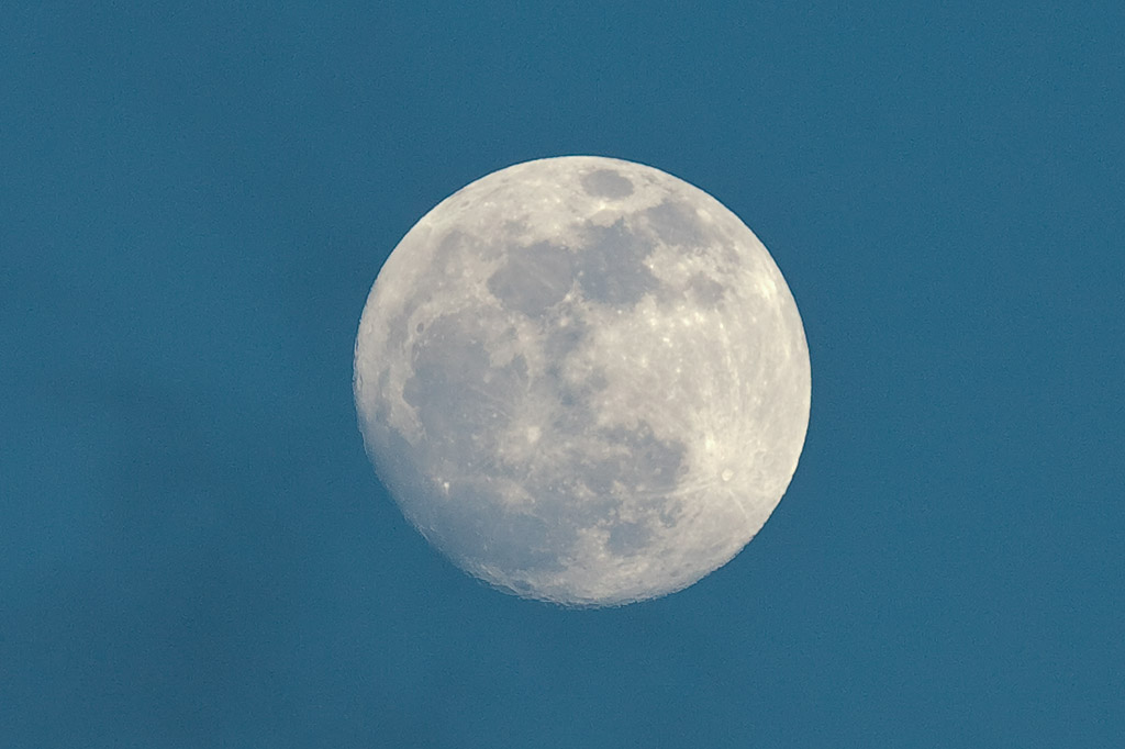 2/16/2011  Moon