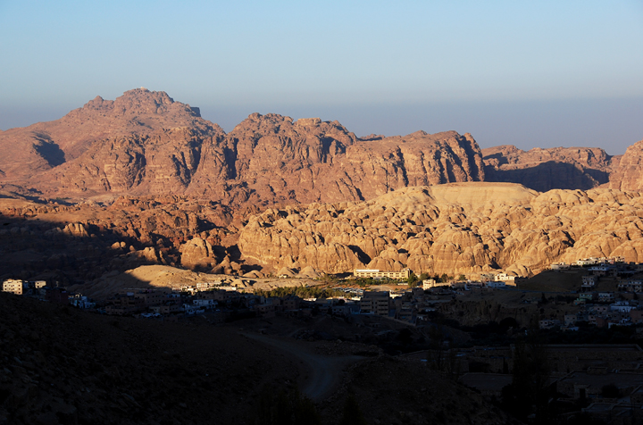 Siq Entrance